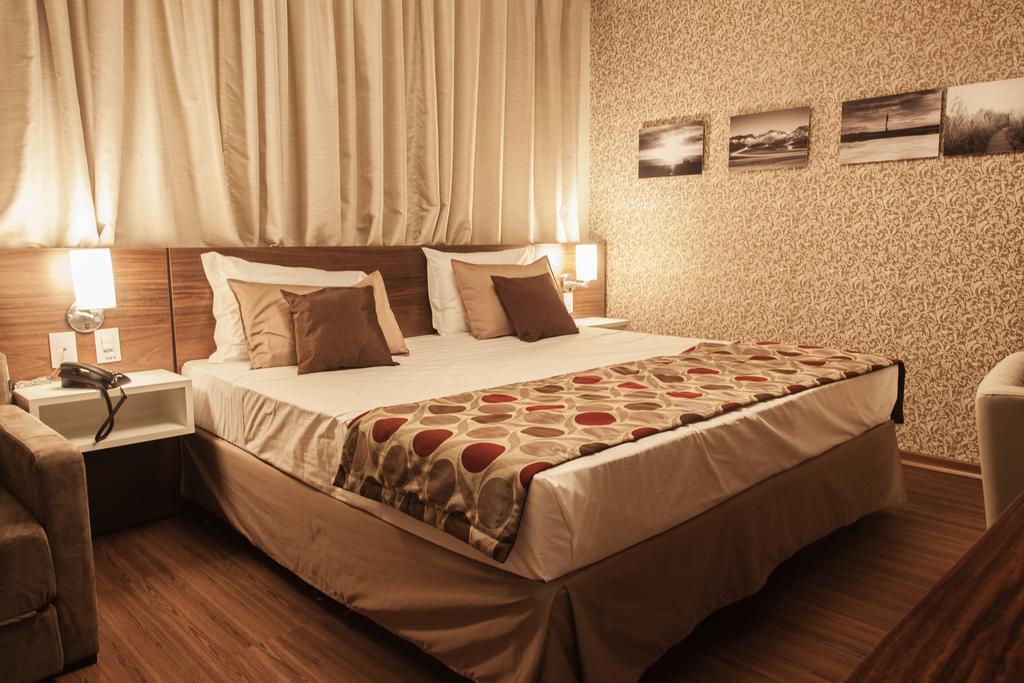 Class Hotel Pouso Alegre Esterno foto